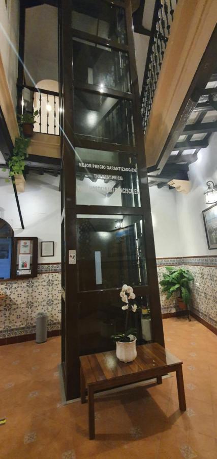 Hostal San Francisco Cádiz Exterior photo